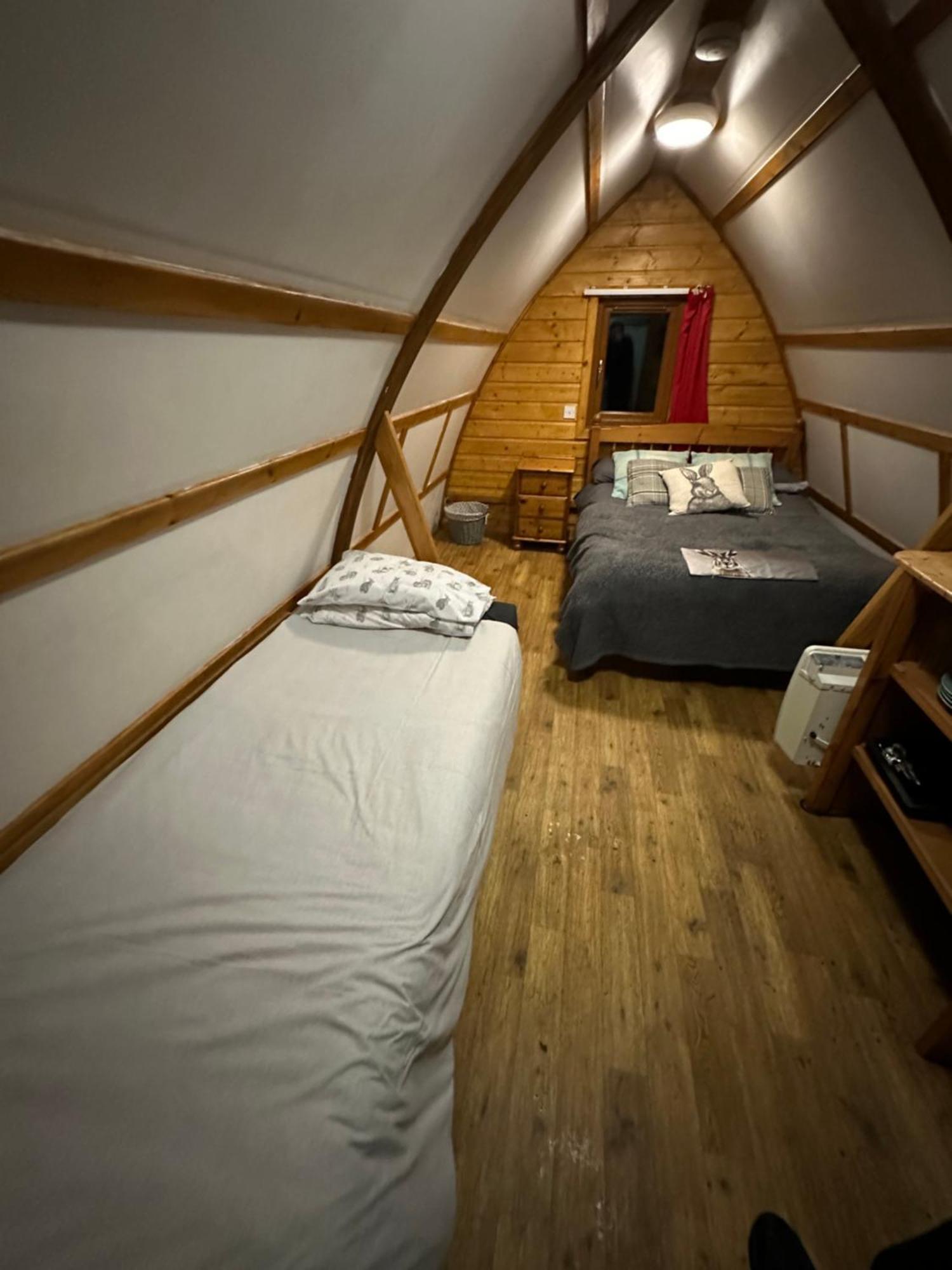 Glamping Life Retreat Apartment Nantmel Exterior photo