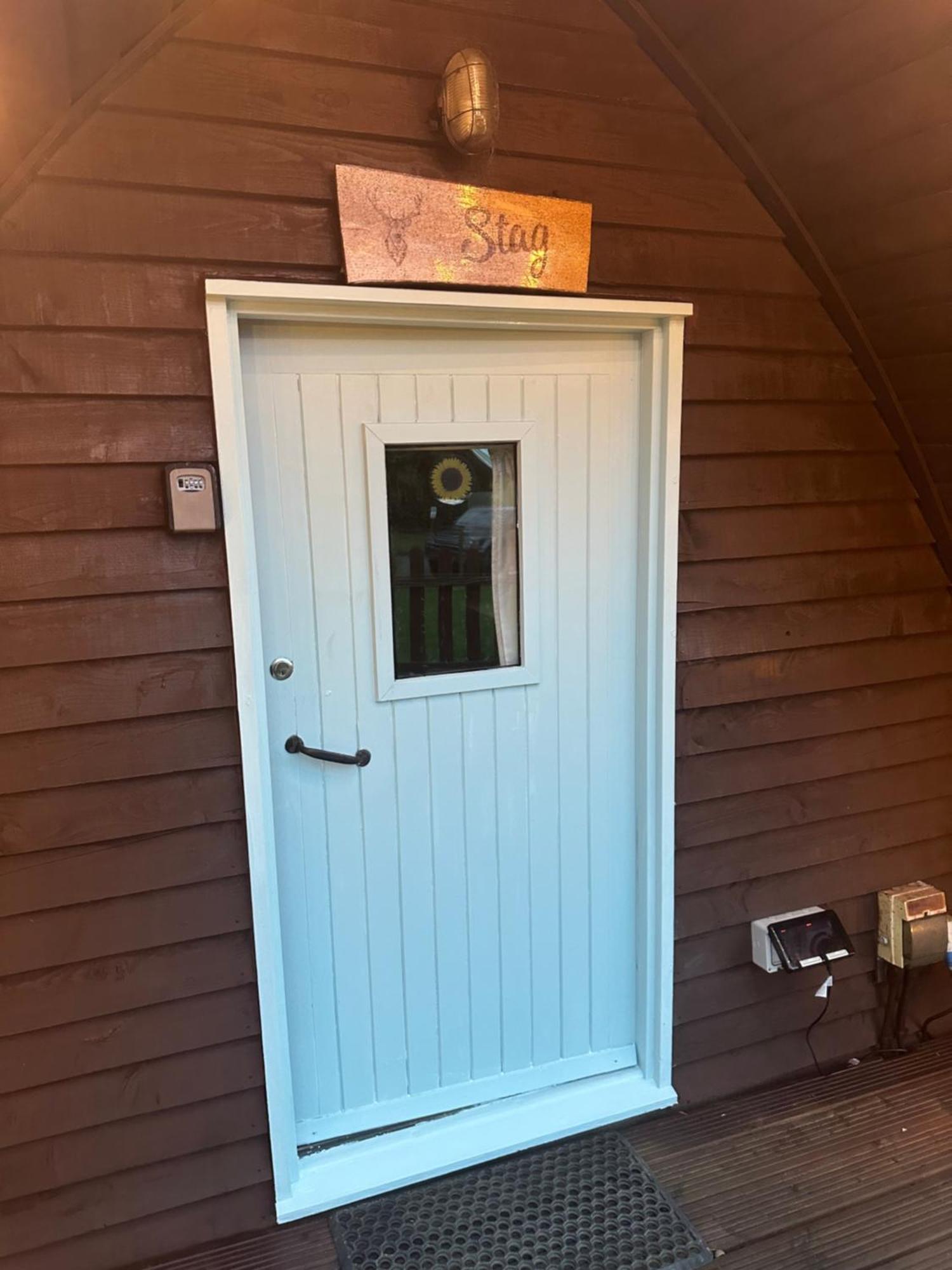 Glamping Life Retreat Apartment Nantmel Exterior photo